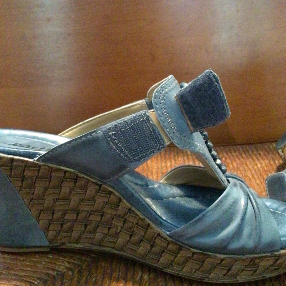Wedge Sandals - Picture 4 of 5